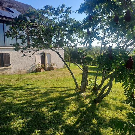 Au Petit Bois Magique Apartment Payrac Bagian luar foto