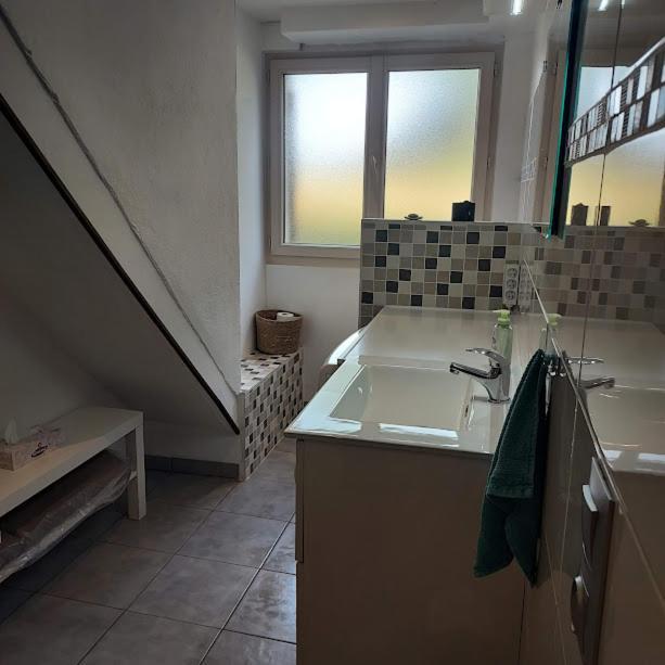 Au Petit Bois Magique Apartment Payrac Bagian luar foto